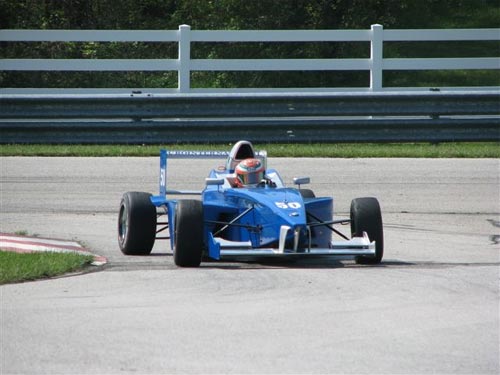 Outras: Giancarlo Vilarinho defende recorde da pista de Indianápoles