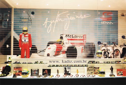 Informações: Nós temos Á­dolos, sim!