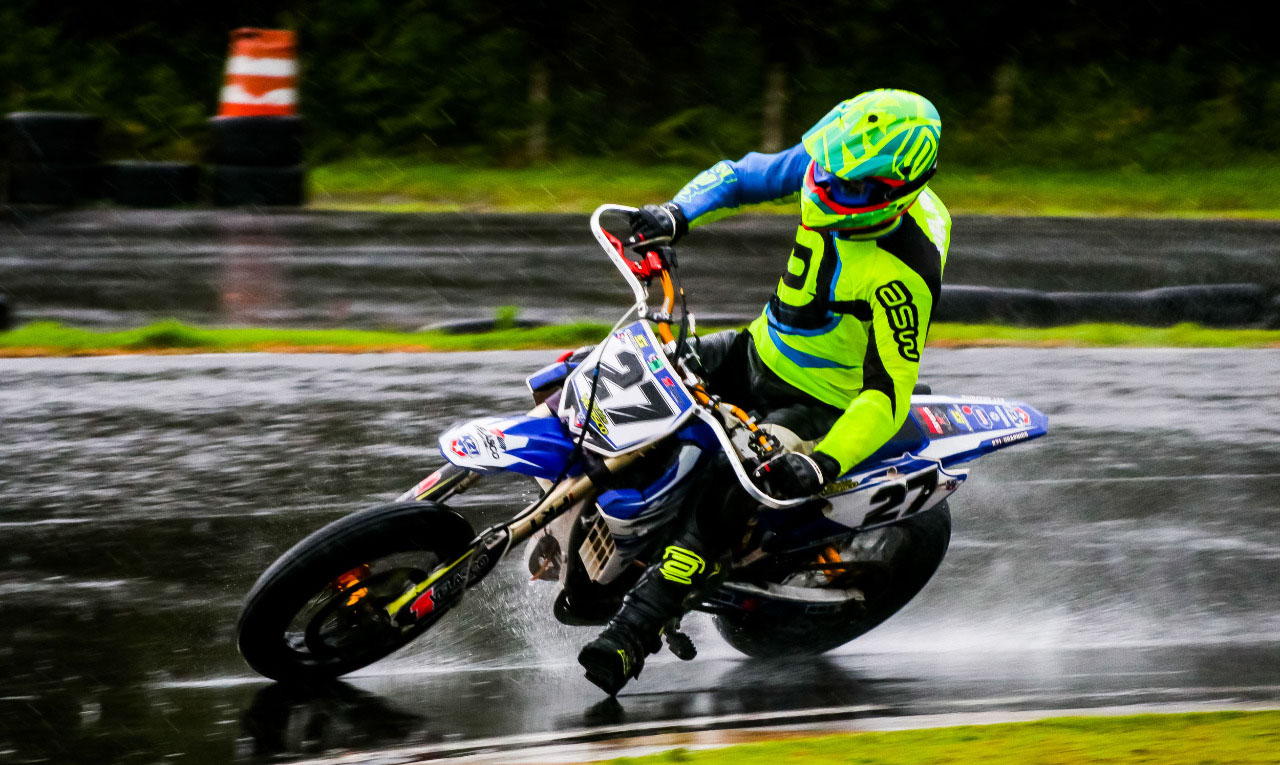 Moto: Chiquinho Velasco é campeão Brasileiro e Paulista de Supermoto 2017, categoria SM4