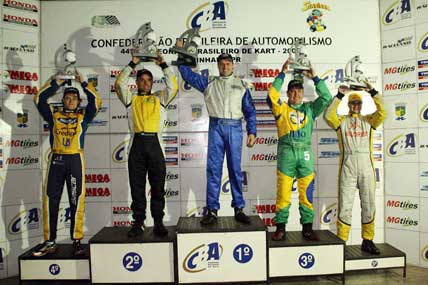 Kart: Fernando Scotti é campeão da SÁªnior e conquista terceiro tÁtulo em casa