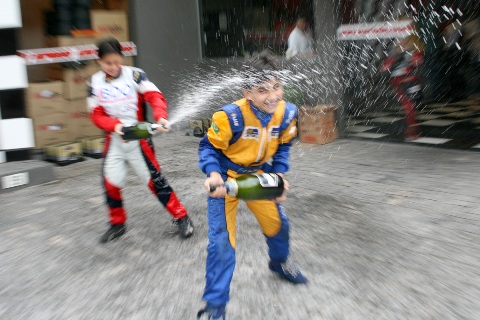 Kart: Em domingo chuvoso Paulista de Kart definiu seus campeões