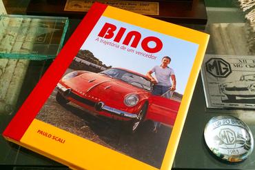 Manhã de autógrafos no livro BINO – A trajetória de um vencedor Autor Paulo Scali estará presente j