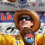 NASCAR Sprint Cup Series: Joey Logano vence no Texas