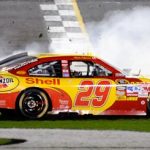 Nascar Sprint Cup: Pela segunda vez consecutiva, Kevin Harvick vence o Budweiser Shootout