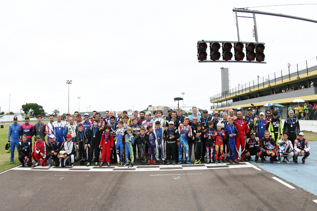 A Copa ParanÃ¡ Super reuniu 71 pilotos no Raceland Internacional
