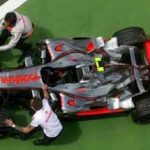 F1: McLaren afasta mais dois funcionários