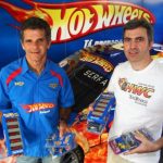 Stock Car: Super colecionador visita equipe Hot Wheels Racing