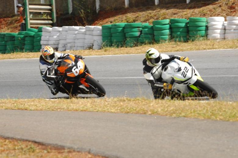 Motovelocidade: Chofard vence mais uma e entra na briga pelo tÁtulo