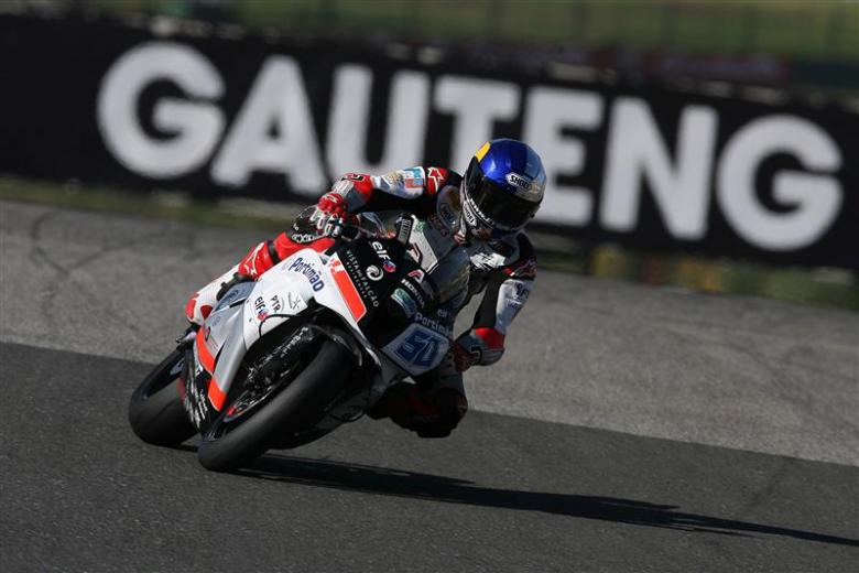 Honda faz dobradinha no Mundial de Supersport na África