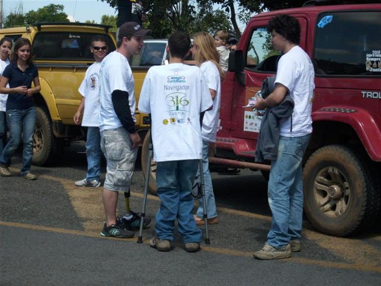 Jipeiros garantem aventura a pessoas com deficiÁªncia nas trilhas de Campo Magro
