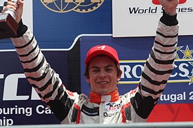 AutoGP: Adrian Quaife-Hobbs vence as duas provas em Portugal