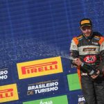 Campeonato Brasileiro de Turismo: Gabriel Robe vence primeira corrida em Cascavel
