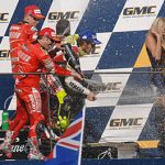 MotoGP: Campeão antecipado, Casey Stoner vence em casa