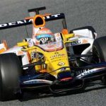 F1: Nelsinho Piquet conclui testes em Barcelona
