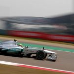 F1: Lewis Hamilton surpreende e marca a pole na China
