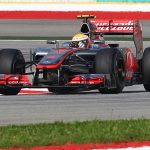 F1: Em treino com chuva, Lewis Hamilton é o mais rápido na China