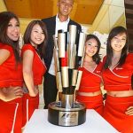 F1: Troféu de Cingapura tem tema futurista