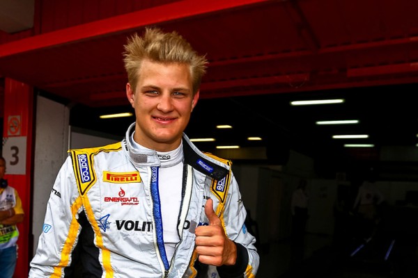GP2 Series: Marcus Ericsson marca a pole em Barcelona