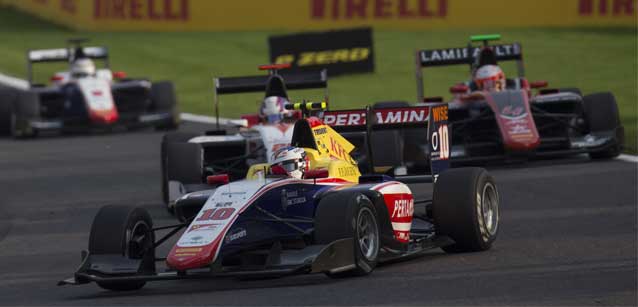 GP3 Series: George Russell e Giuliano Alesi vencem em Spa-Francorchamps