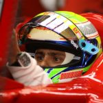 F1: Corrida vai para voltas finais e começa a chover