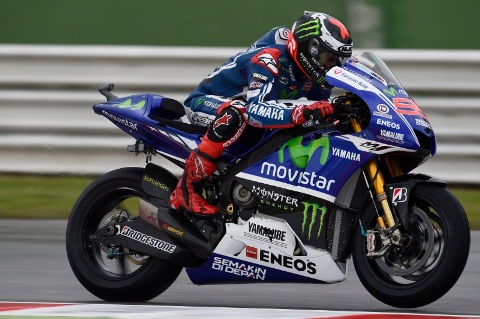 MotoGP: Jorge Lorenzo vence prova caótica em Aragón