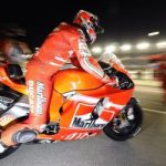 MotoGP: Casey Stoner sai na pole no Catar