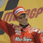 MotoGP: Casey Stoner vence em Losail