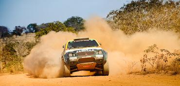 Rally dos Sertões: Jean Azevedo surpreende e vence 3ª etapa entre os carros