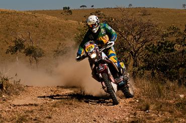 Rally dos Sertões: Zanol é a surpresa e Coma lidera entre as motos; Sonik, da PolÁ´nia, é o mais rápi