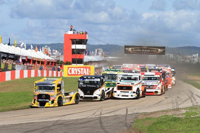 Truck: Régis Boessio comemora vitória inédita em Caruaru