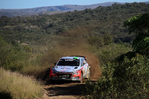 WRC: Hayden Paddon vence pela primeira vez