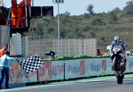 WSBK: Leon Haslam e Noriyuki Haga vencem em ValÁªncia