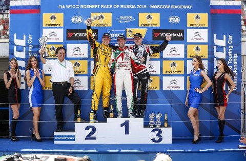 WTCC: Yvan Muller e Tiago Monteiro vencem em Moscou