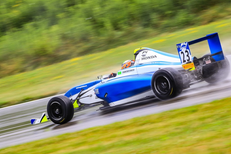 Kiko Porto faz estreia na Fórmula 4 nos Estados Unidos