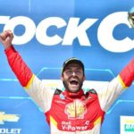 Stock Car: Na base da sorte, Átila Abreu vence a corrida 2 em Cascavel