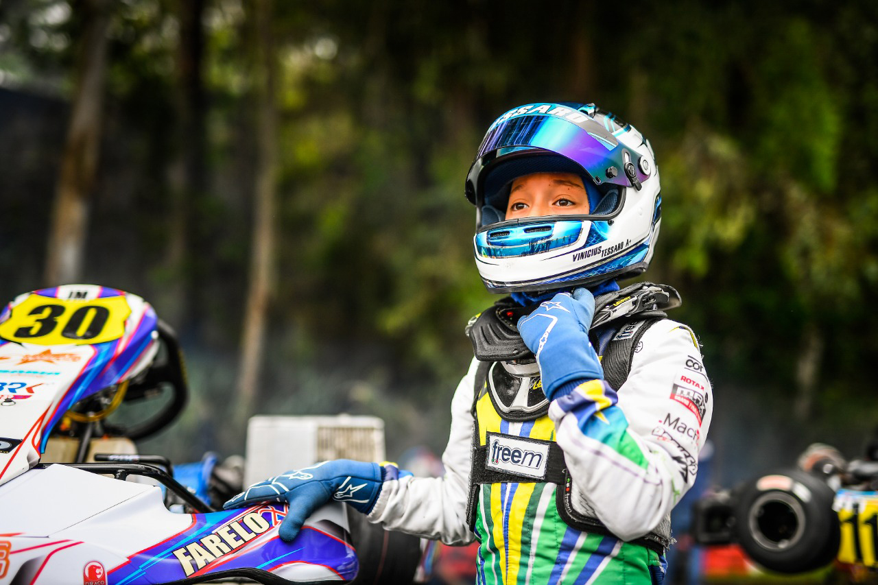 Kart: VinÁ­cius Tessaro correrá na Europa na próxima temporada