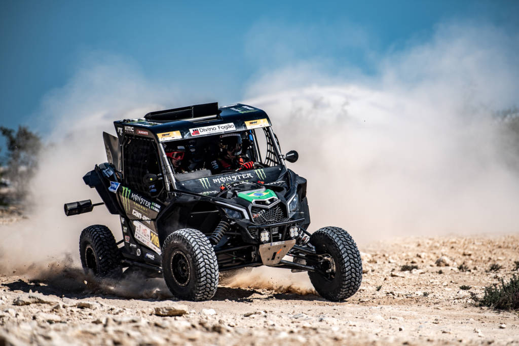 Brasileiros vencem primeira etapa do Mundial de Rally Cross Country