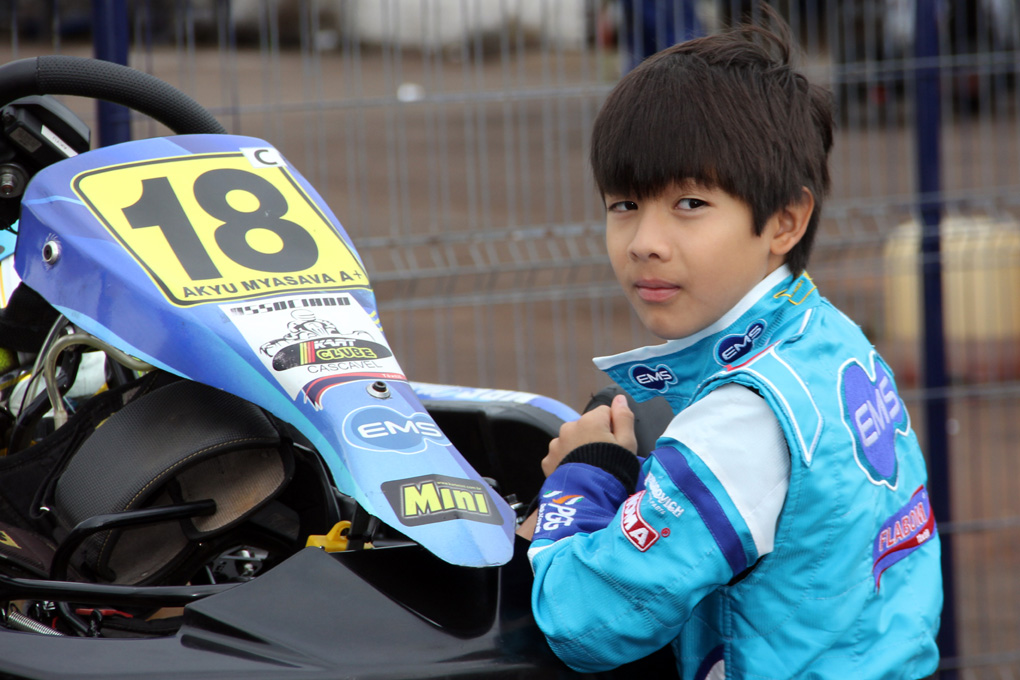 Kart: Akyu Myasava mantém a liderança da Cadete no Metropolitano de Cascavel