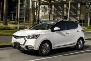 O SUV mÃ©dio iEV 40 Ã© a aposta mais forte, baseado no JAC T40