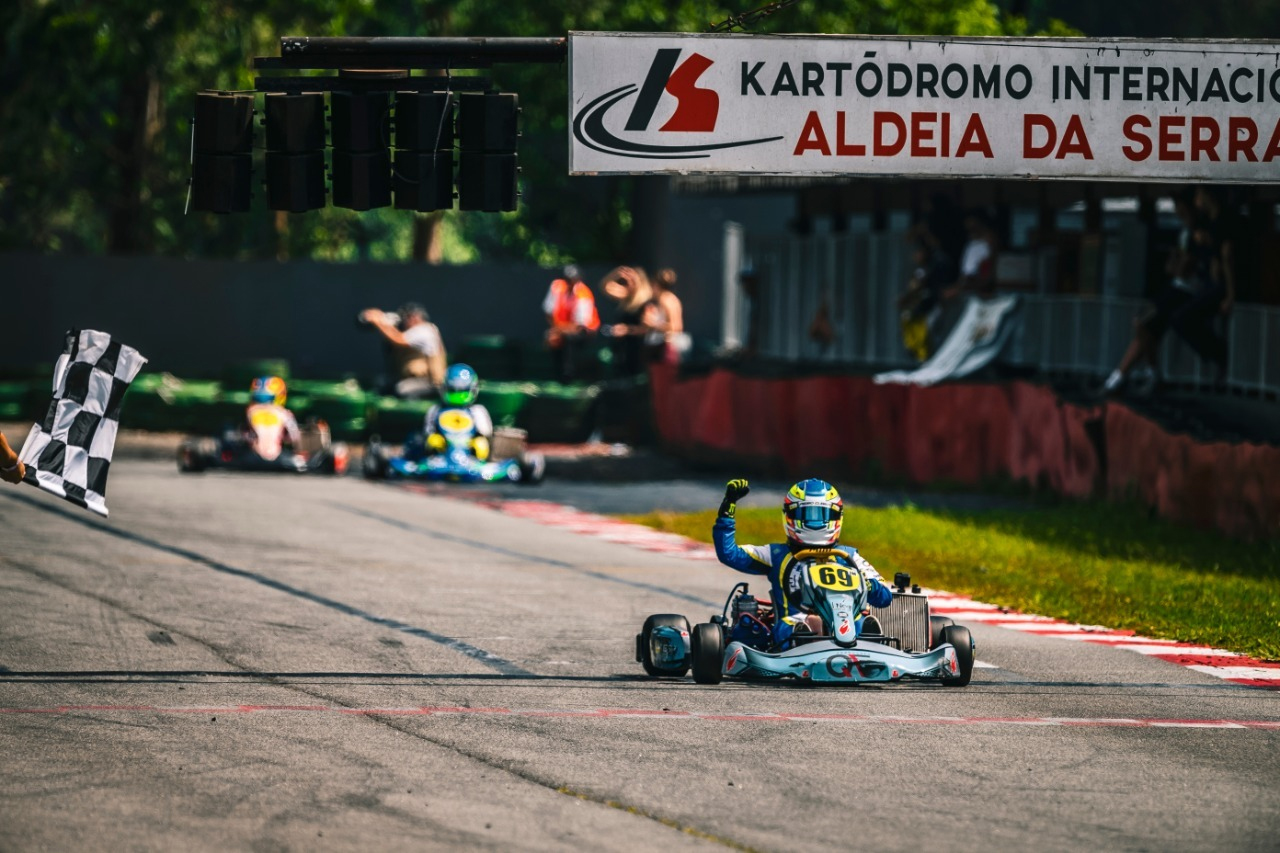 Kart: Pedro Clerot é vice-lÁ­der da Copa São Paulo Light após disputar a 8ª etapa no último sábado