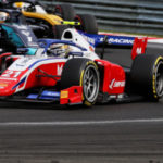 Fórmula-2: Robert Shwartzman e Luca Ghiotto vencem na Hungria