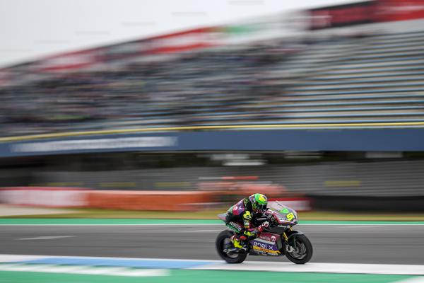 Granado garante quarta pole consecutiva, novo recorde na Moto-E