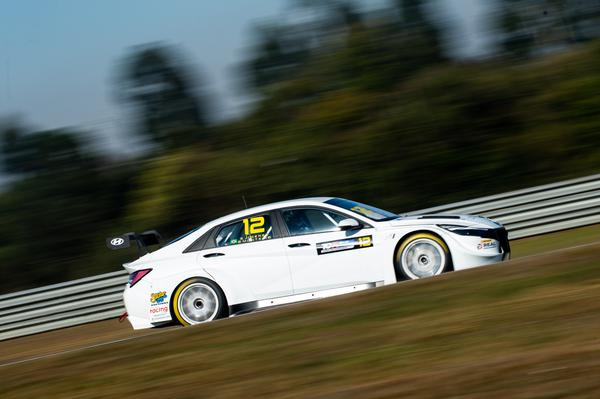 TCR South America: Sérgio Jimenez e Beto Monteiro largam na primeira fila no Endurance da TCR South America