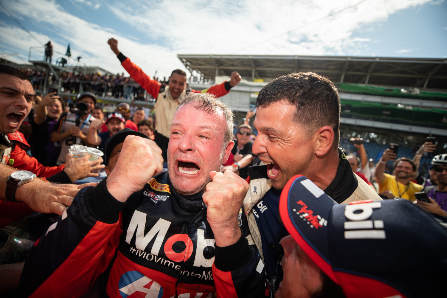 Stock Car: “O dia mais feliz da minha vida”: Barrichello é bicampeão