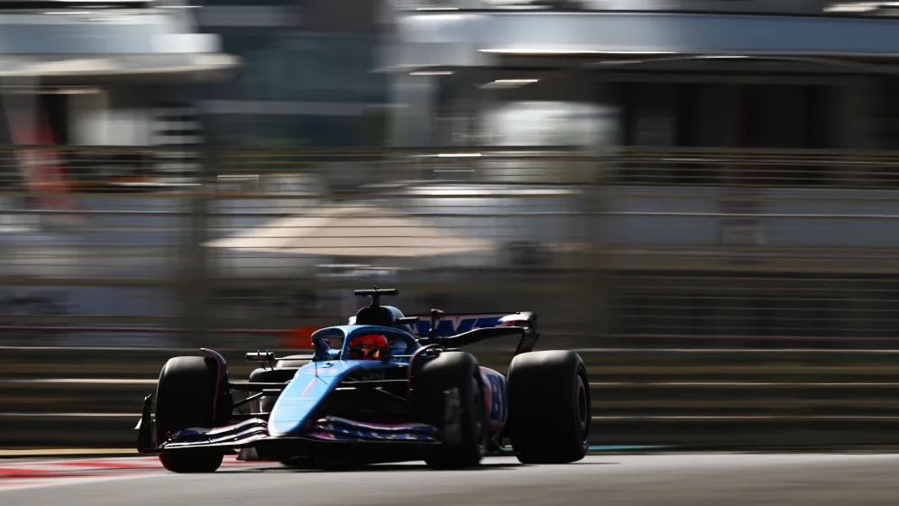 Fórmula-1: Ocon dita o ritmo enquanto falha no carro de Russell causa acidente grave no teste pós-temporada em Abu Dhabi