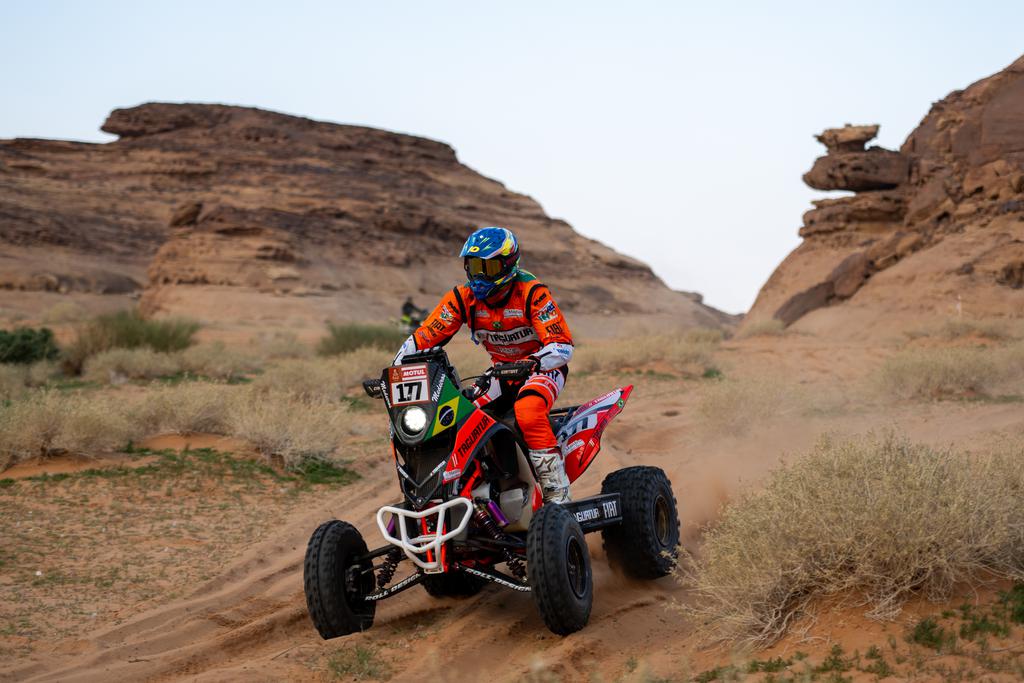 Dakar 2024: Marcelo Medeiros vence a primeira etapa e lidera nos Quadriciclos