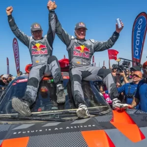 Rally Dakar: Carlos Sainz conquista quarto título na Arábia Saudita aos 61 anos