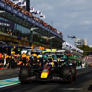 Fórmula-1: Max Verstappen marca a pole para o GP da Austrália