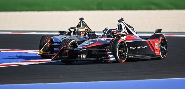 Fórmula-E: Oliver Rowland e Pascal Wehrlein vencem em Misano