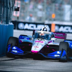 IndyCar: Felix Rosenqvist marca a pole para o GP de Long Beach